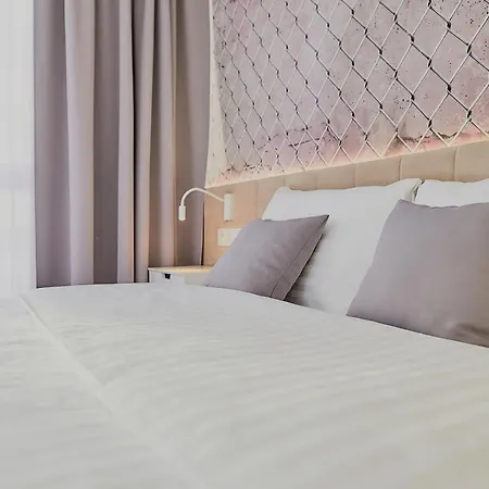 Tulip Hotel Zyrardow