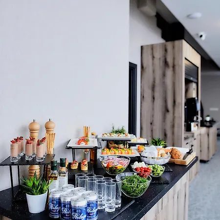 Tulip 3* Жирардув