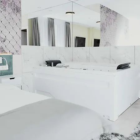 Tulip Hotel 3*
