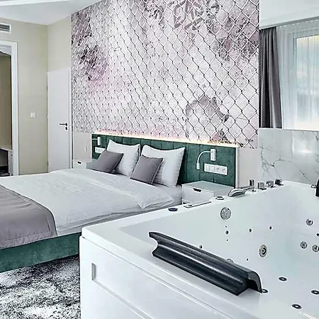 Tulip Otel 3*