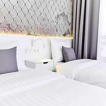 Otel Tulip 3*