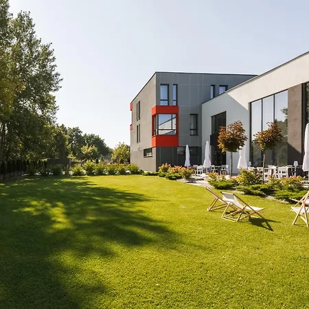 Tulip Hotel 3*