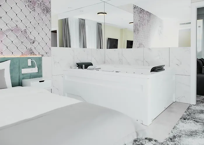 Tulip Hotel Zyrardow